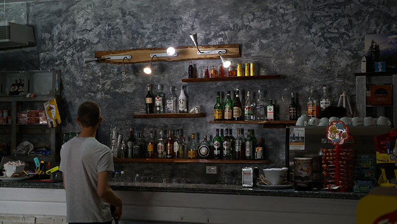bar